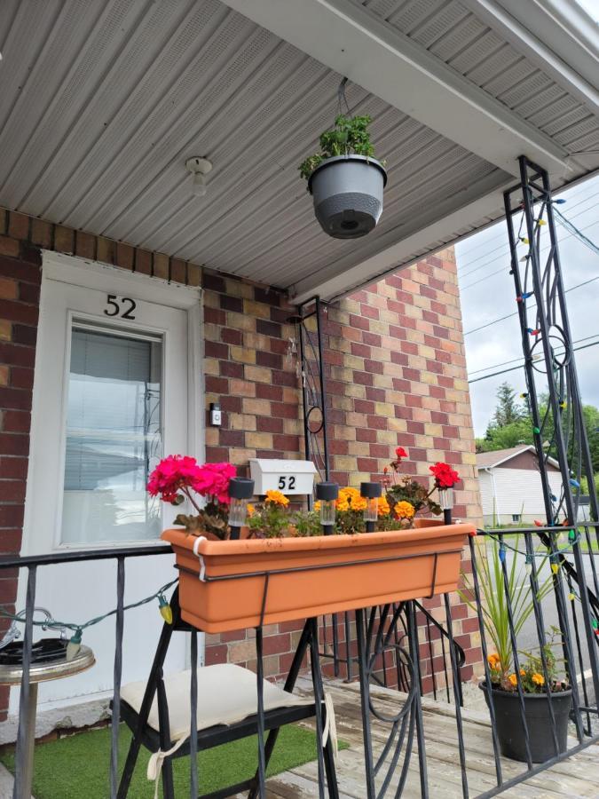 Downtown Apartment Next To Highway Netflix+Wifi Edmundston Εξωτερικό φωτογραφία